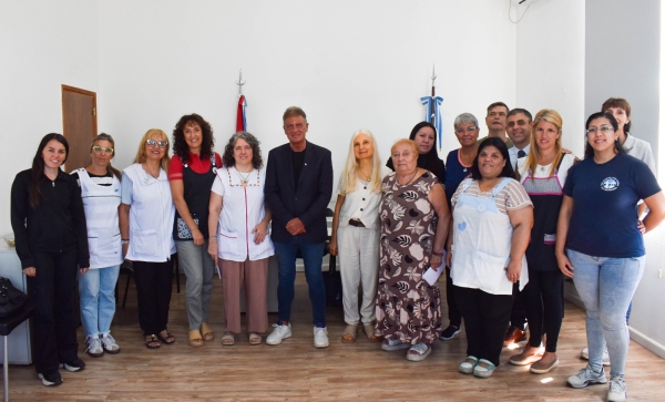 Contin&uacute;a la entrega de aportes del Fondo de Asistencia Educativa